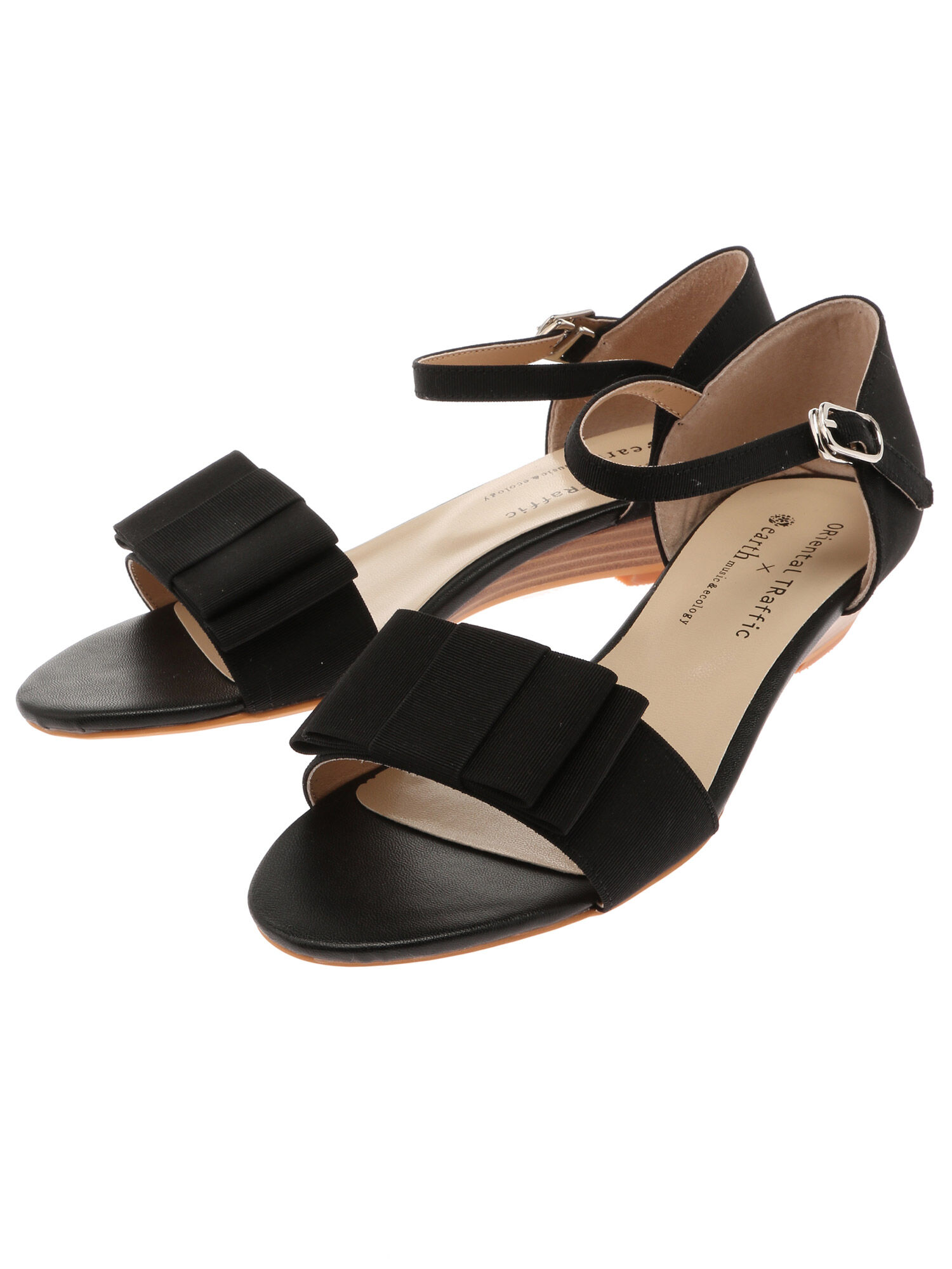 earth music&ecology (アース ミュージック & エコロジー) 【ORiental TRaffic×earth】フラットリボンサンダル ￥5,900