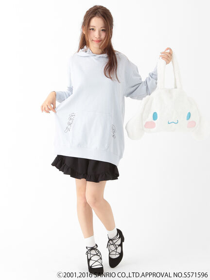 earth【シナモロール】パーカー