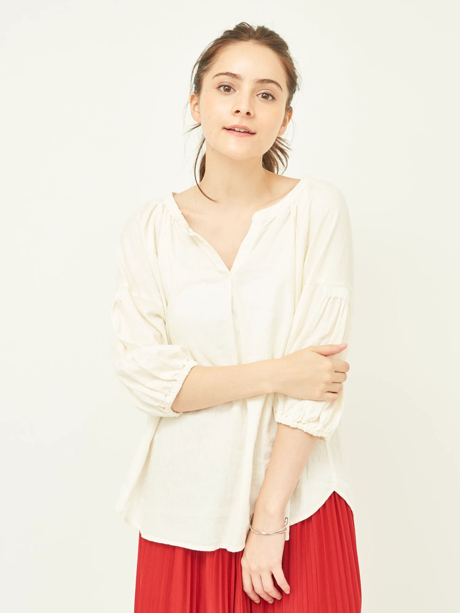 ・スキッパーギャザープルオーバー