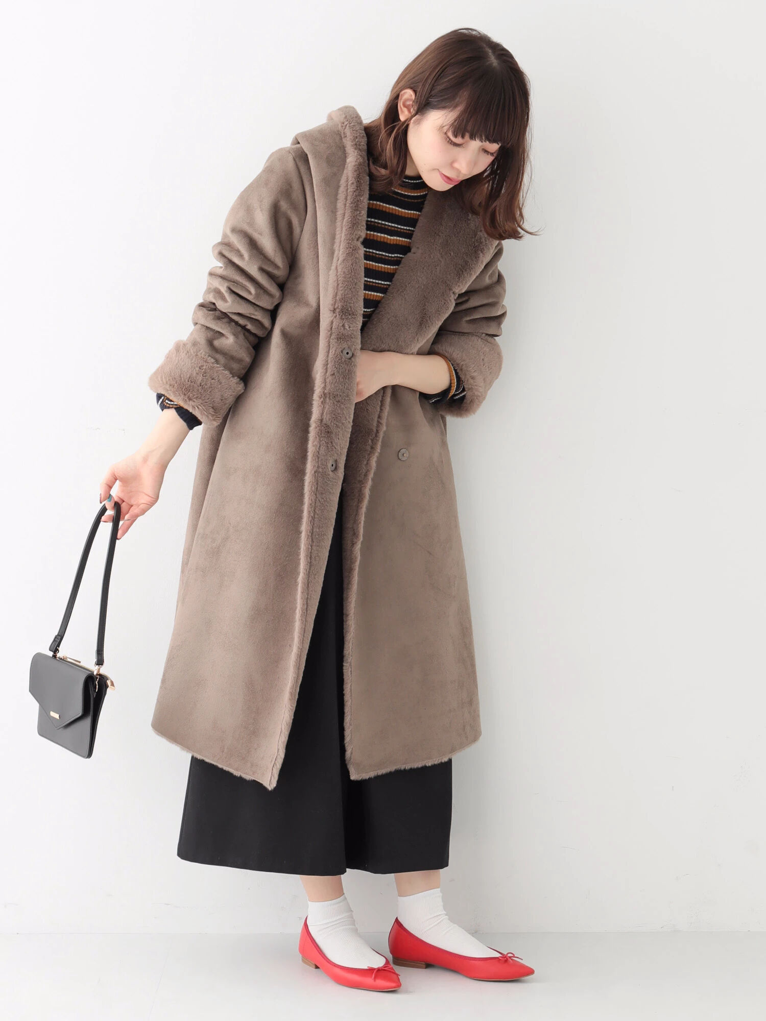 ＜先行予約＞フェイクムートンコート