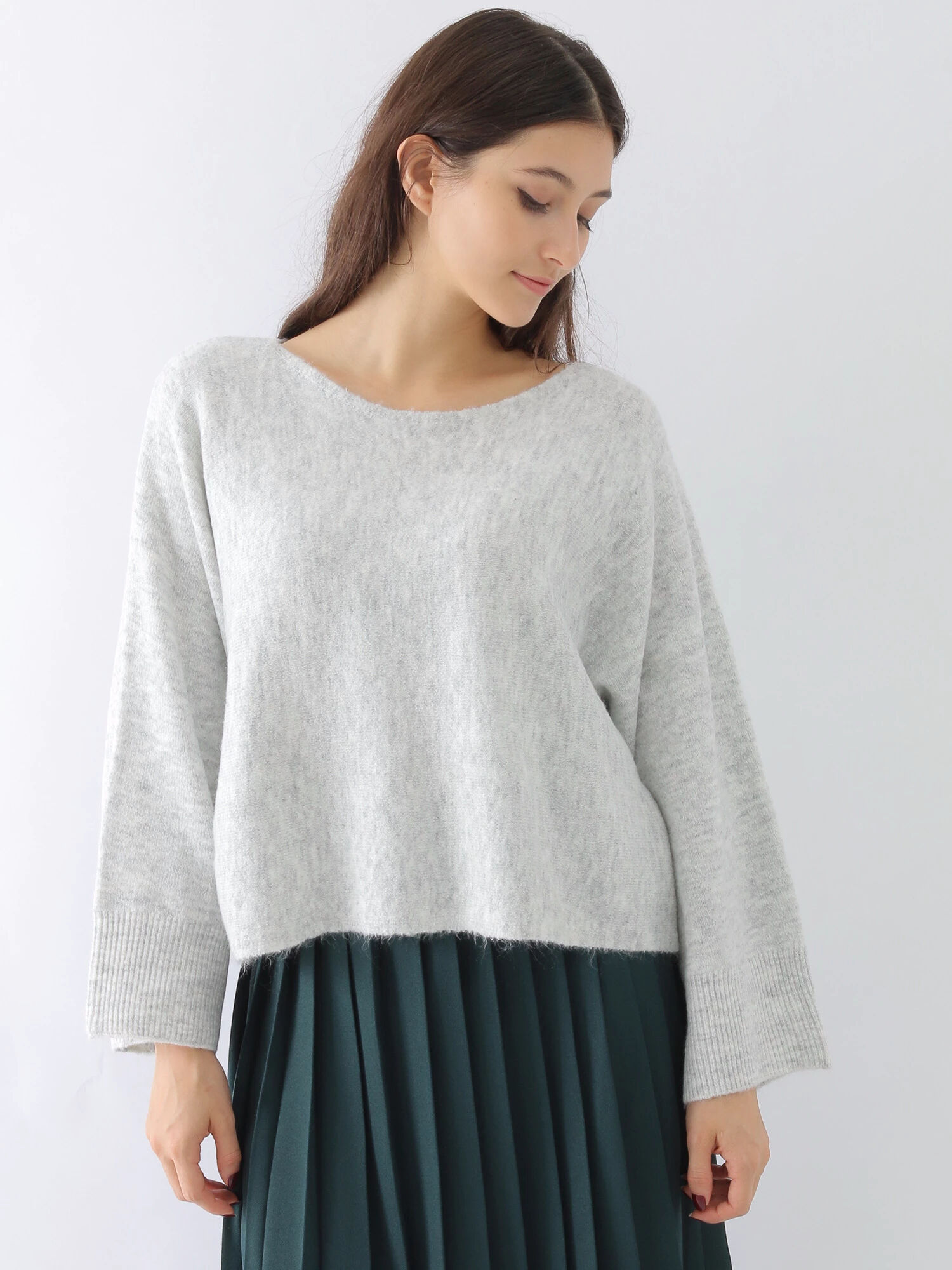 ・ショート丈ニットプルオーバー