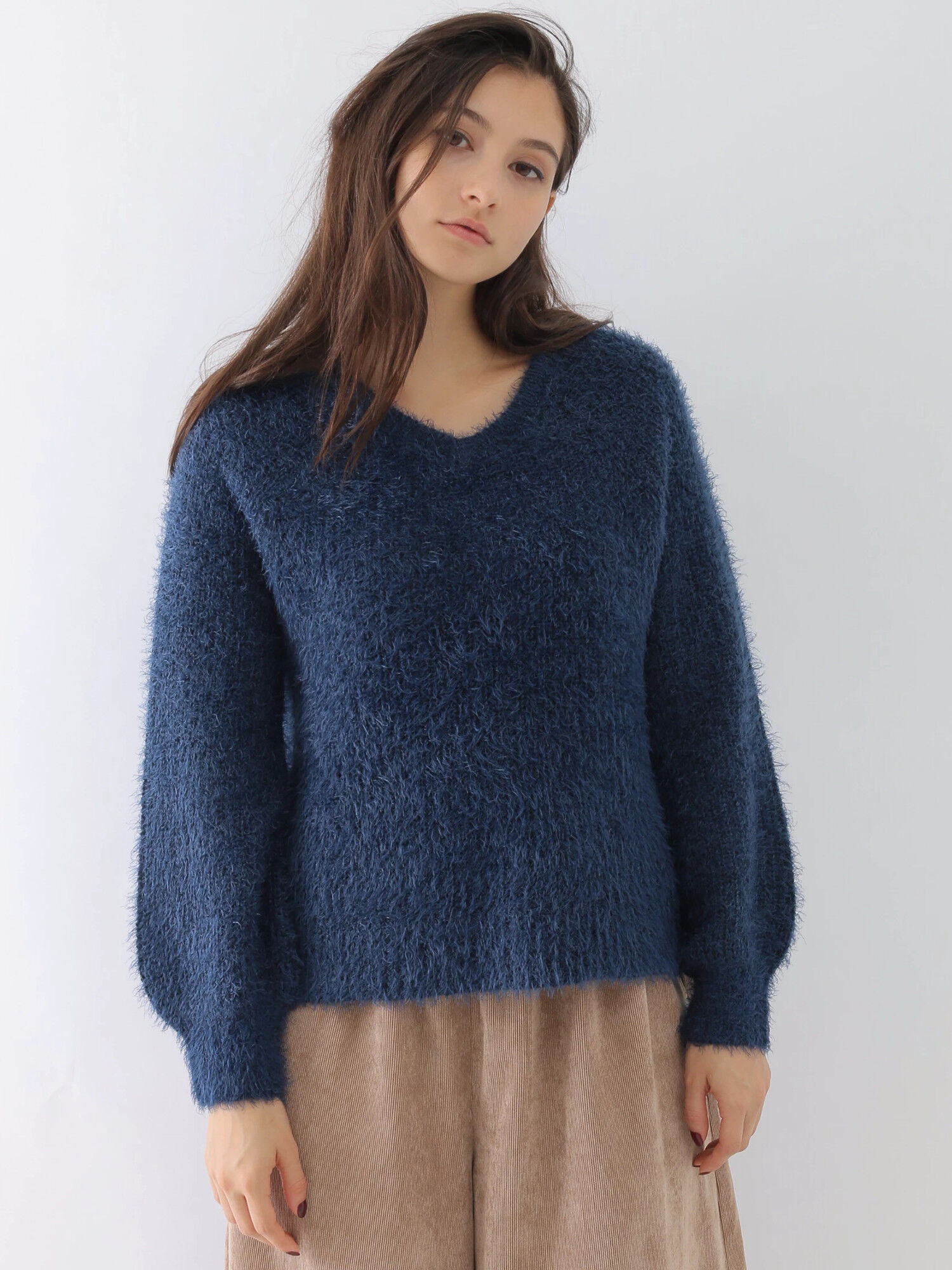 ・シャギーVネックニットプルオーバー