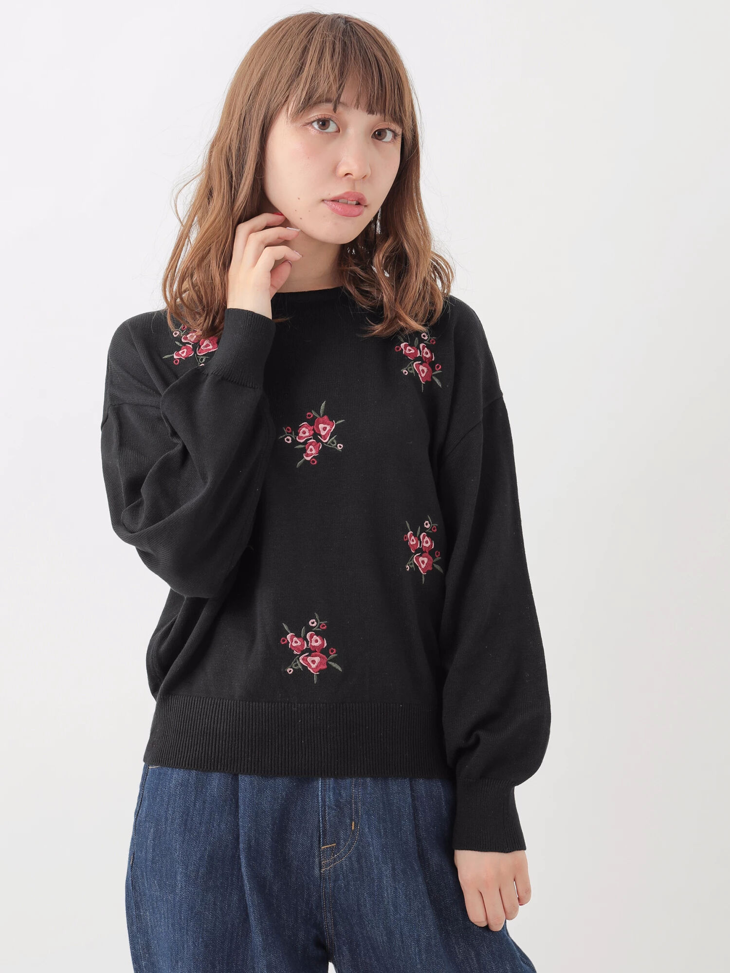 ＜ＷＥＢ限定大きな・小さなサイズ＞ボートネックフラワー刺繍ニットプルオーバー