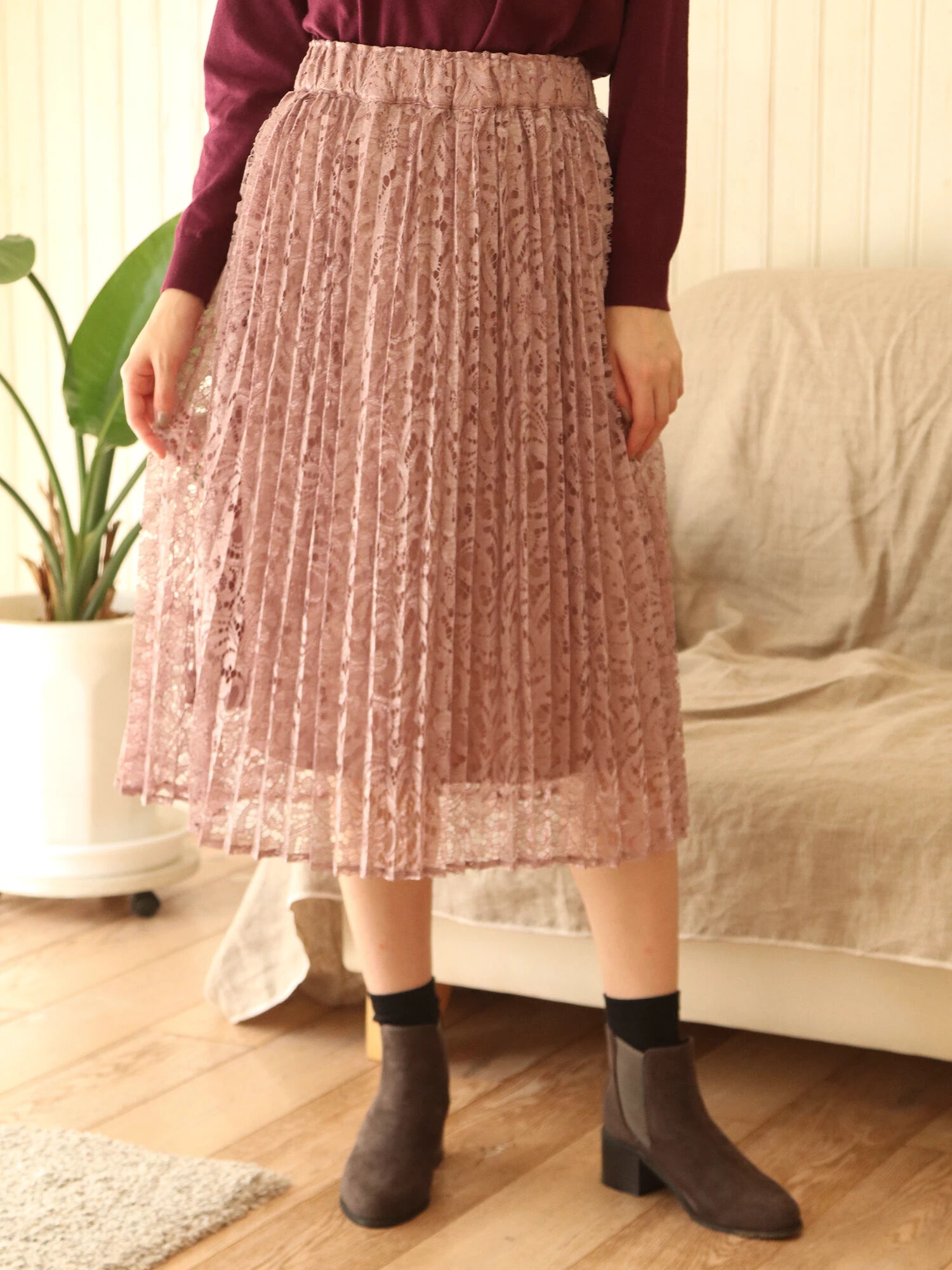 ＜ＷＥＢ限定大きな・小さなサイズ＞ラッセルレースプリーツスカート