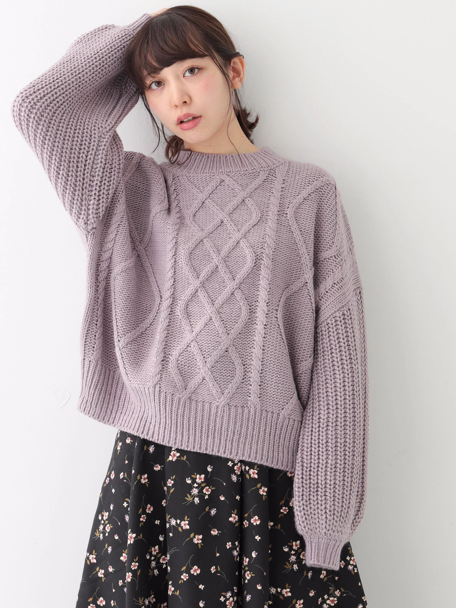 ・ボリュームスリーブケーブルニットプルオーバー