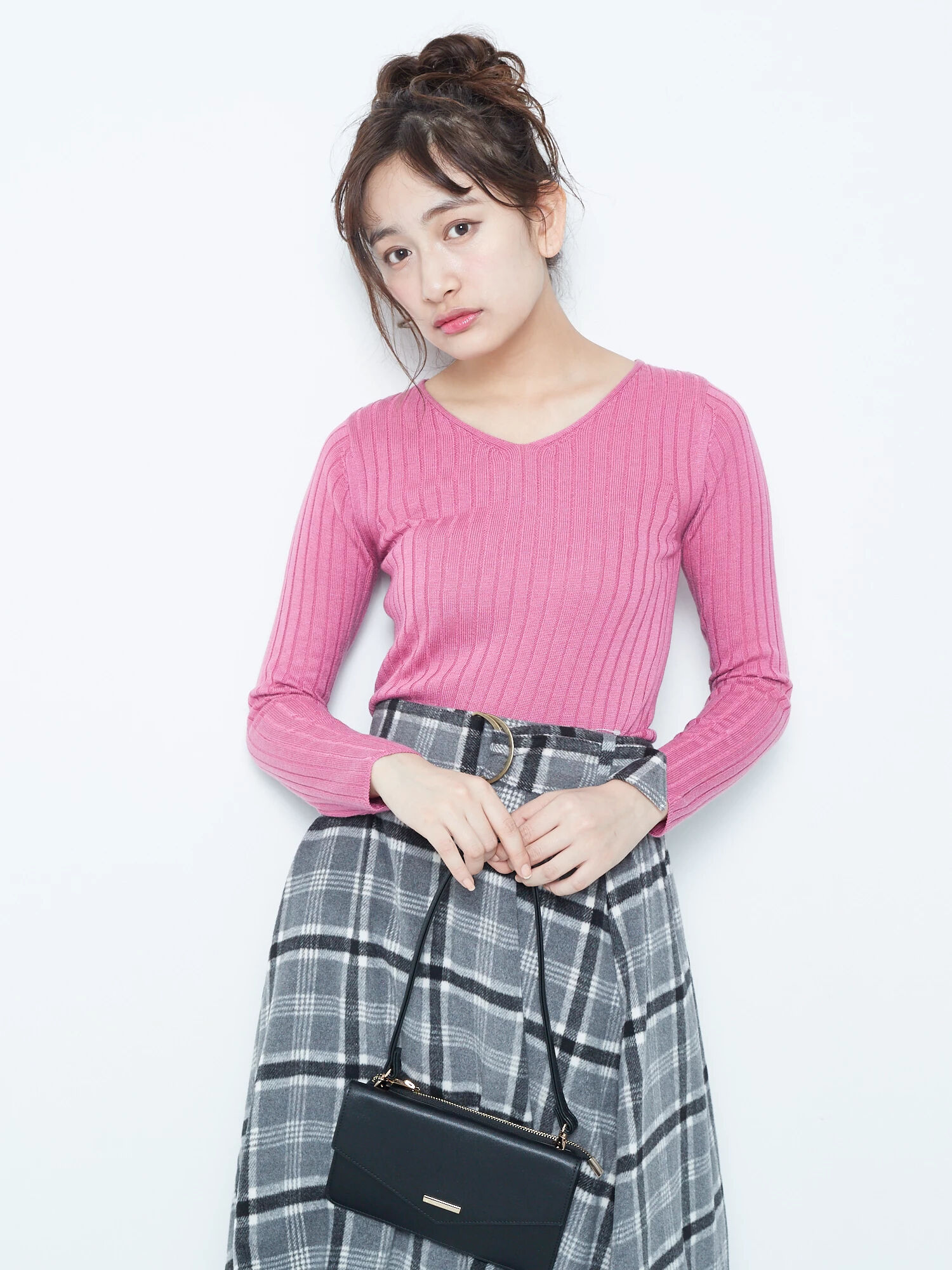 ・Vネックリブニットプルオーバー