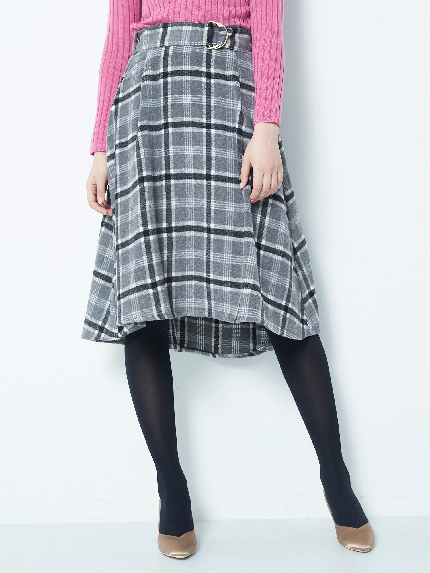 ・チェックイレヘムスカート