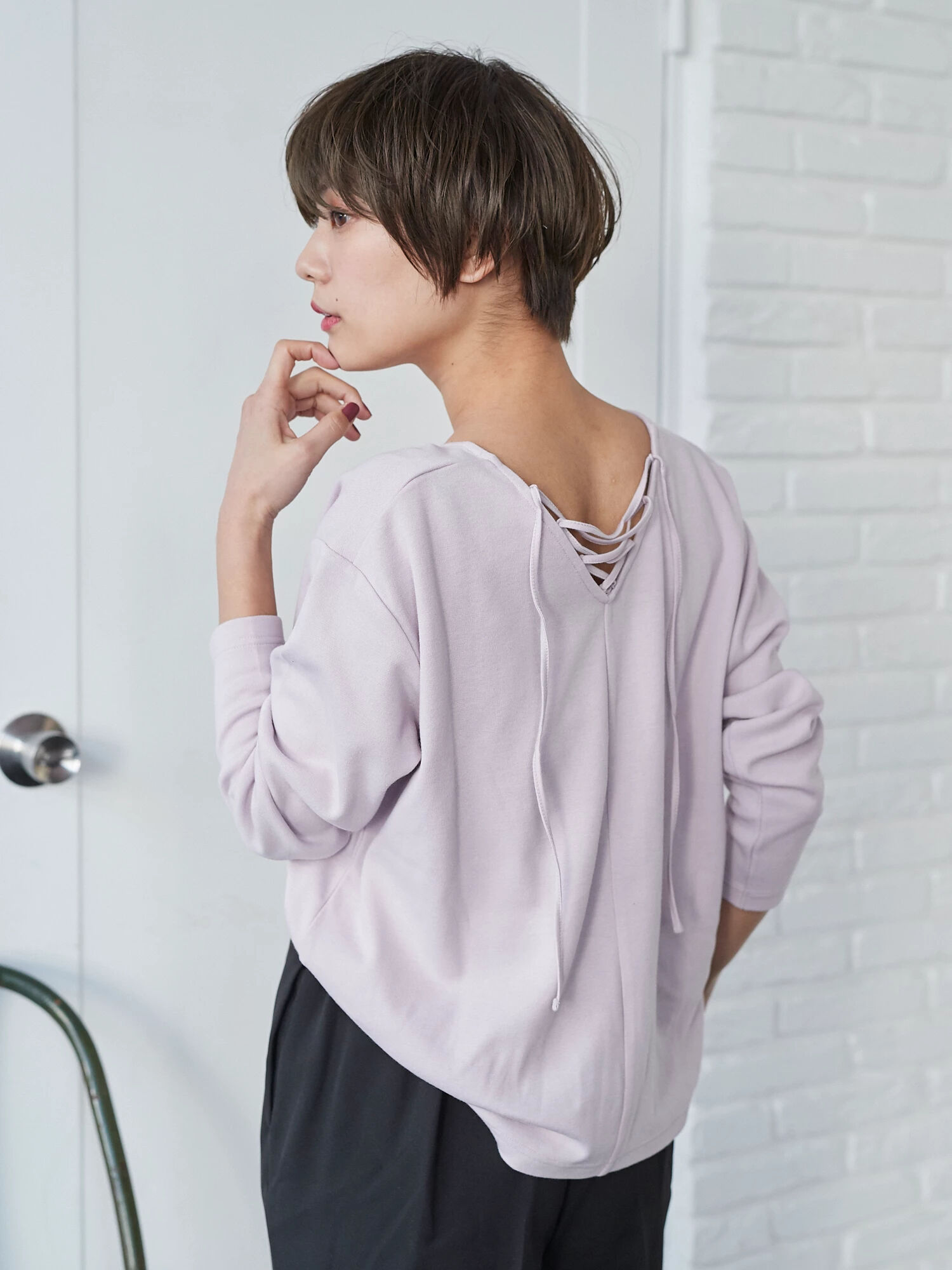 ・バックコンシャスプルオーバー