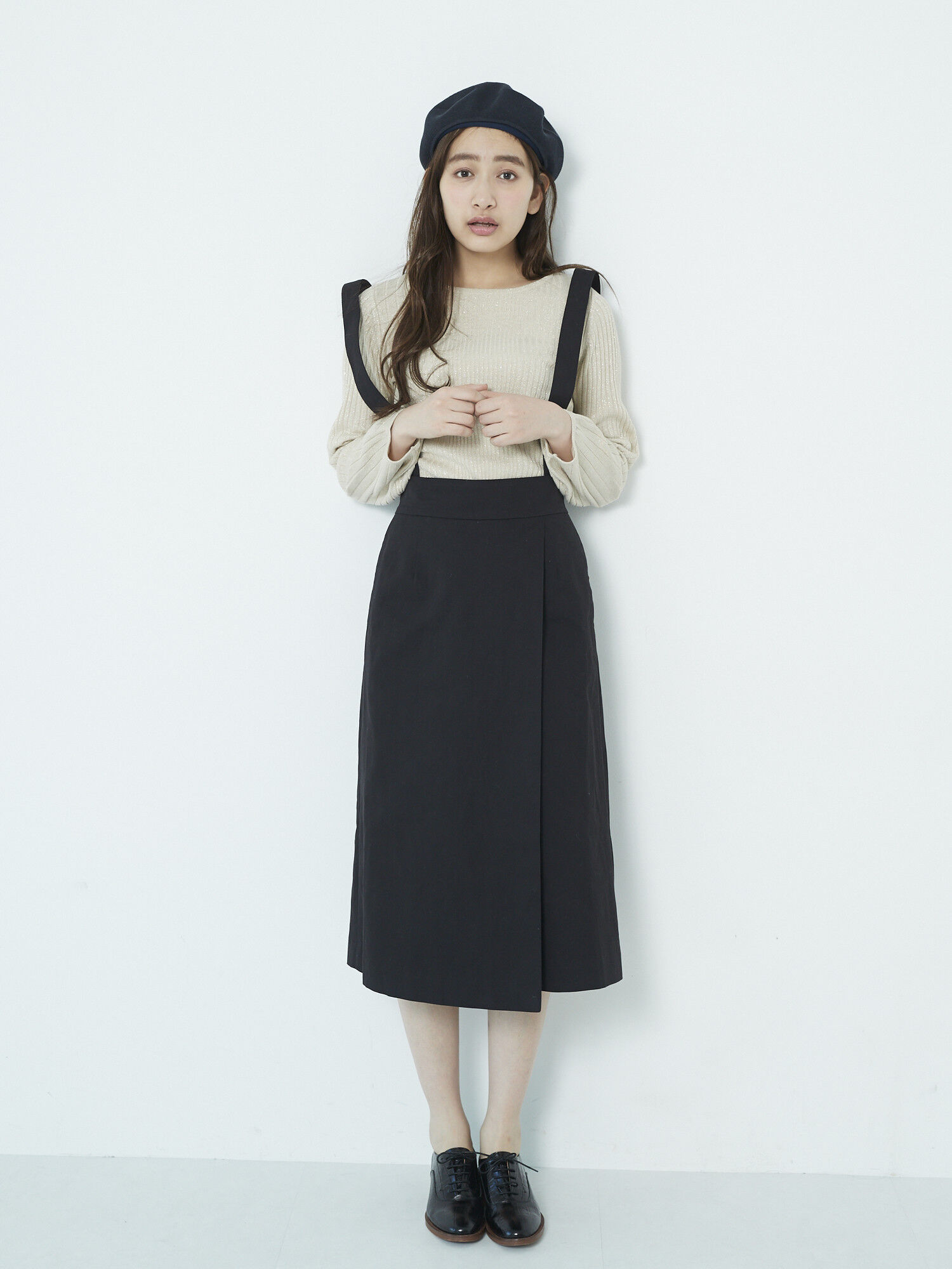 ・サス付きラップナロースカート