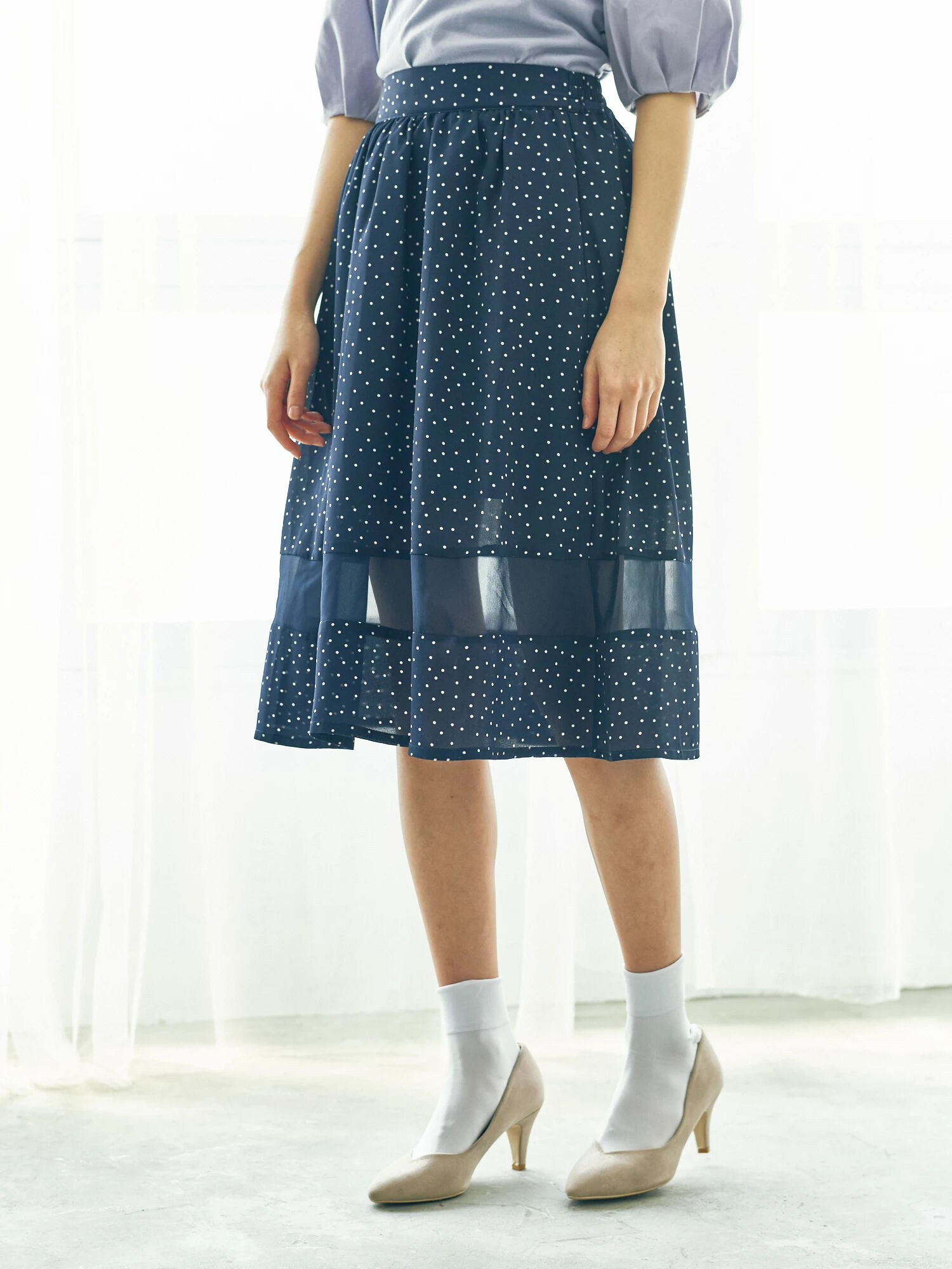 ・裾切替えドットスカート