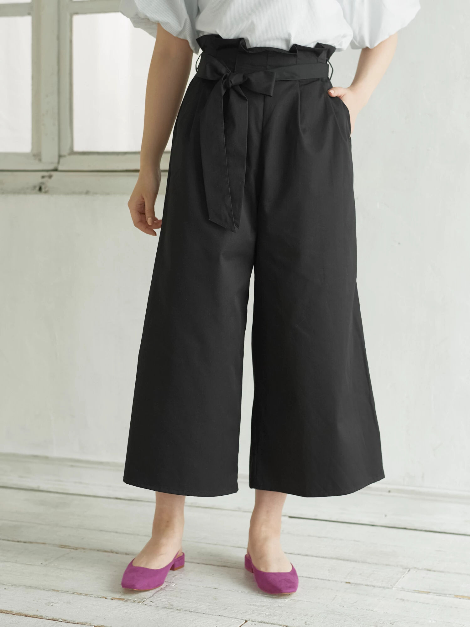 ・タックワイドパンツ