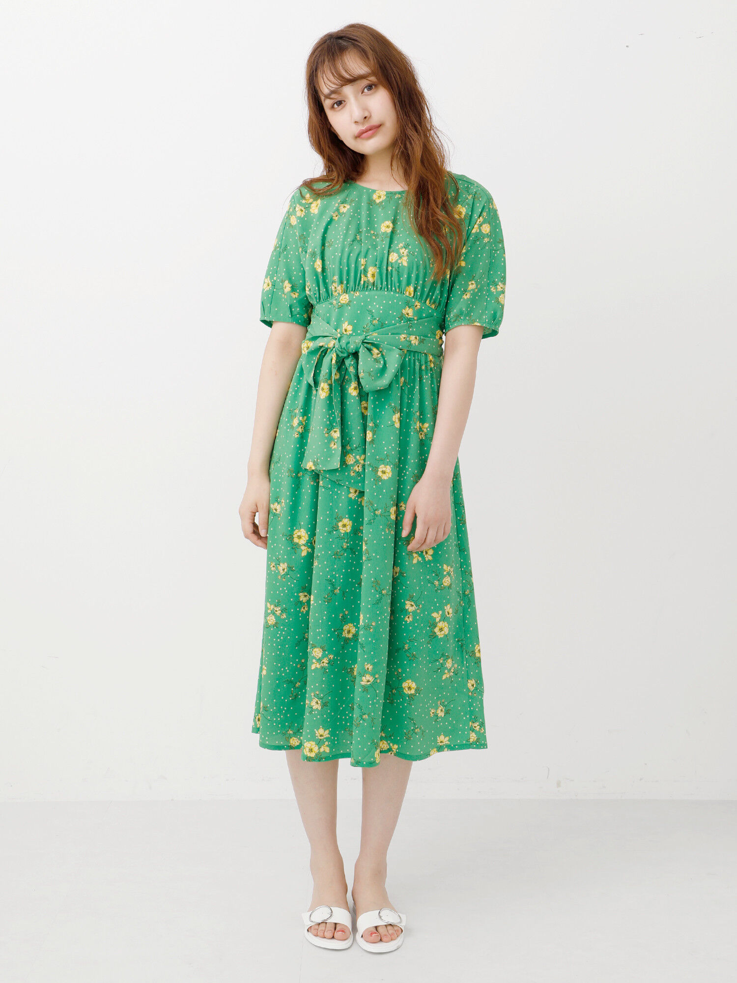 ・花柄ドルマンワンピース