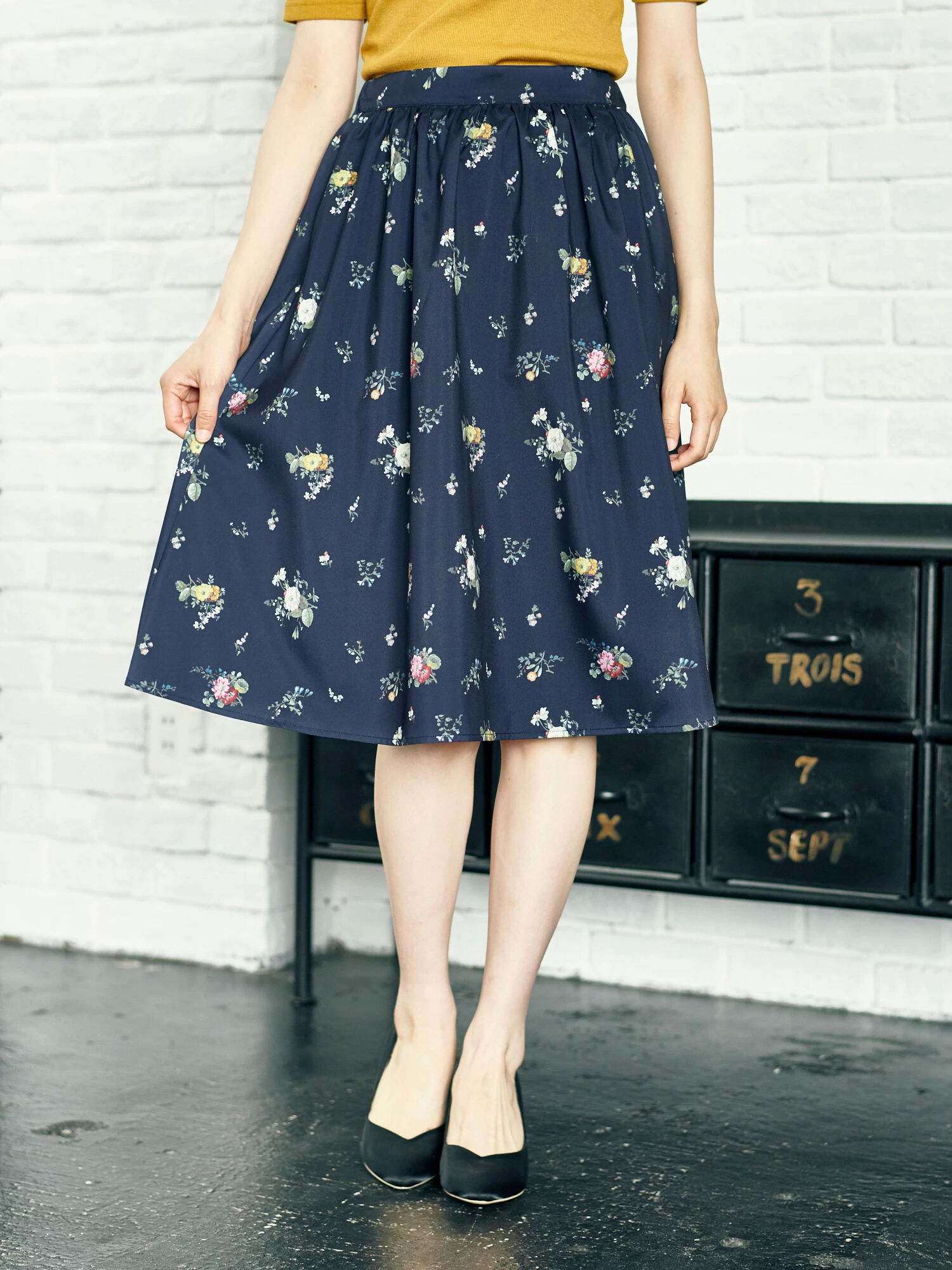 ・秋色ミディアムフラワーフレアスカート