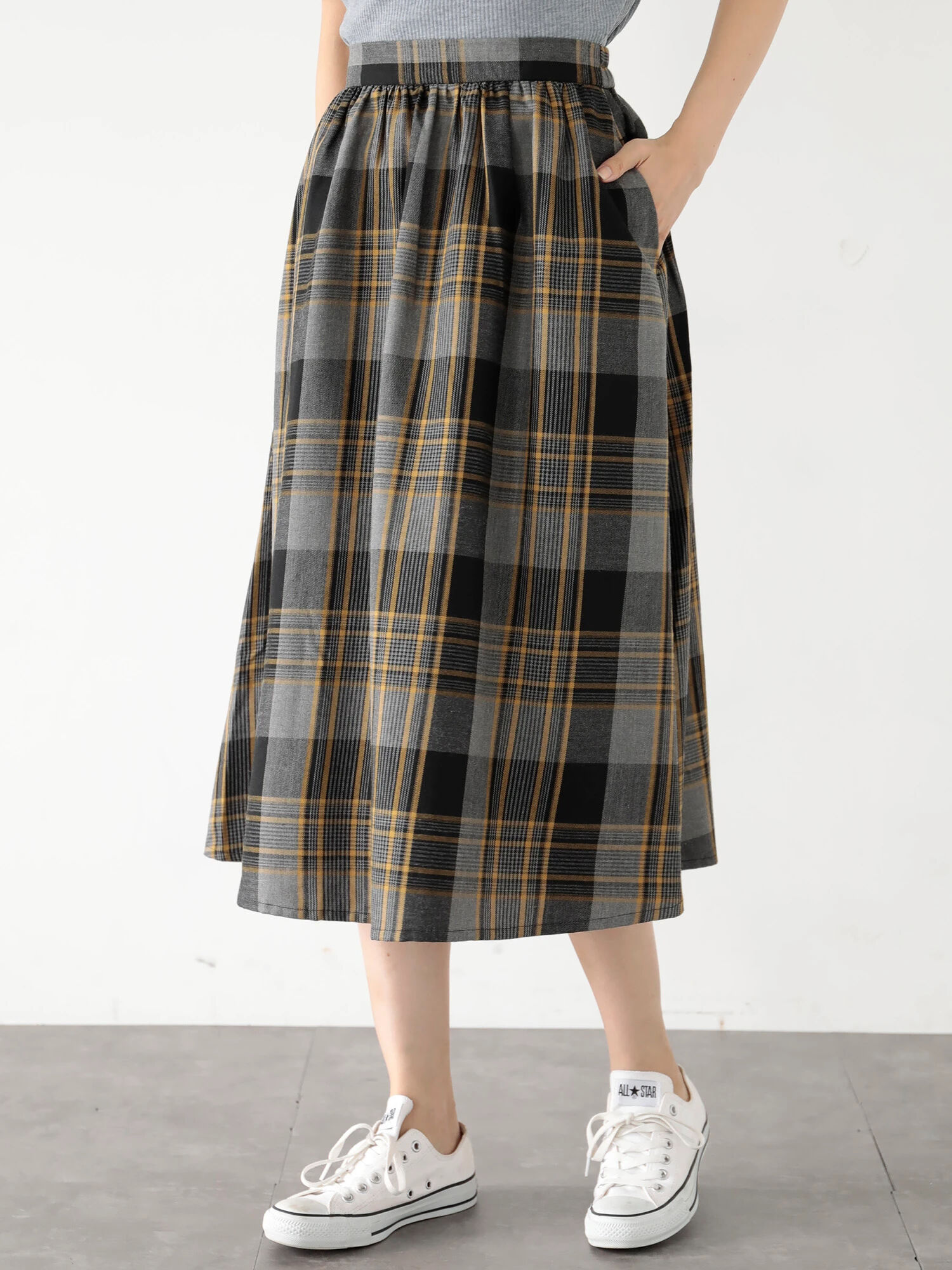 チェックタックフレアースカート