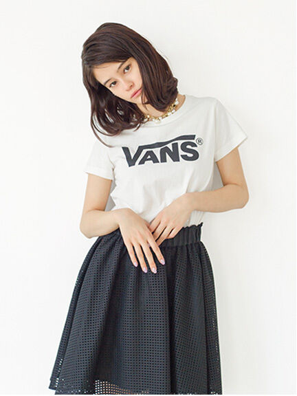 ・VANSロゴTシャツ