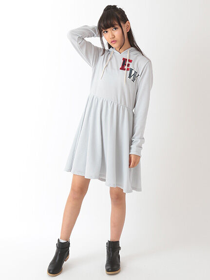 ロゴプリントパーカーワンピース