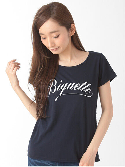 ・バックレースロゴプリントTシャツ