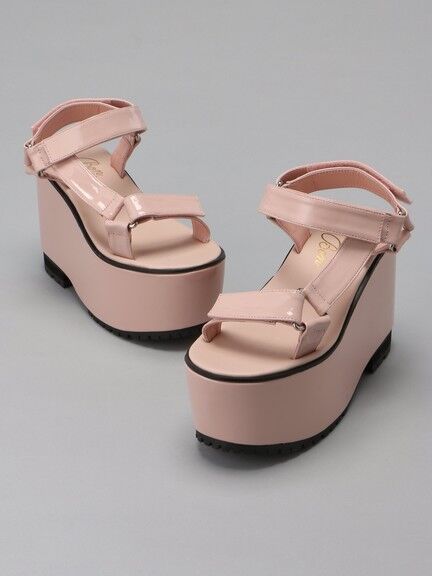 E hyphen world gallery BonBon エナメルスポーツサンダル