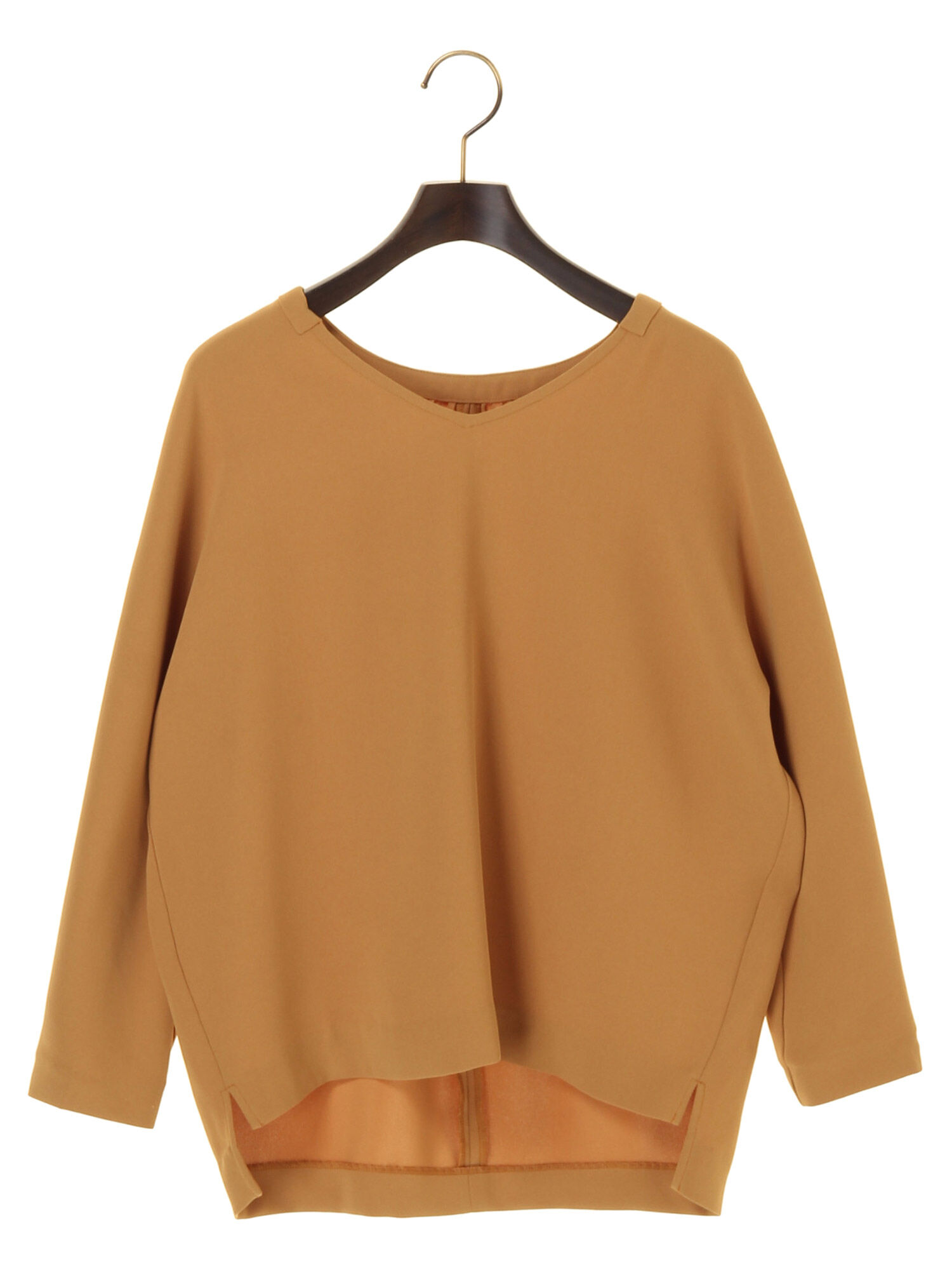 cuffbuttonvneck7BL