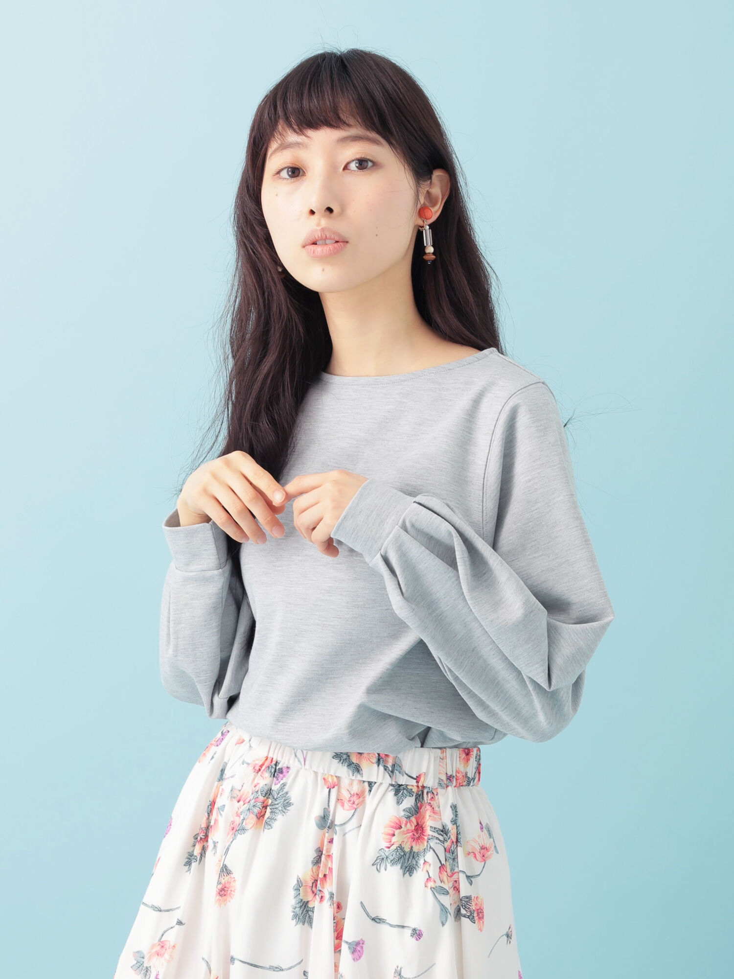 ・袖タックカットプルオーバー
