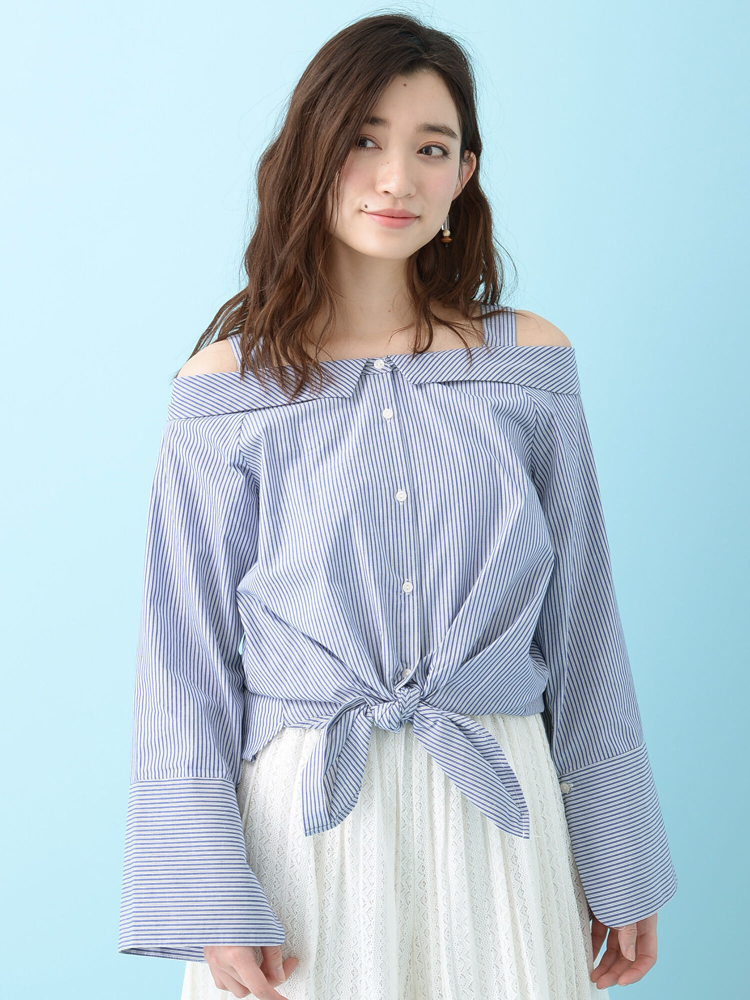 Wearsinc.Wオープンショルダー前結び7分袖シャツ