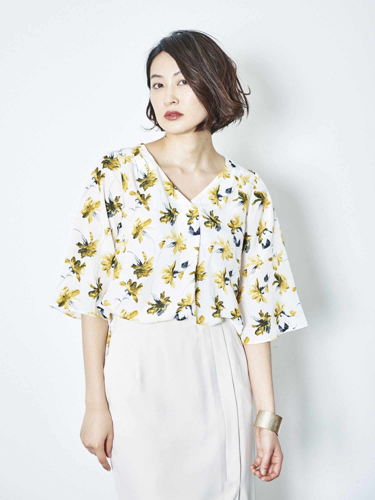 ・水彩フラワーブラウス