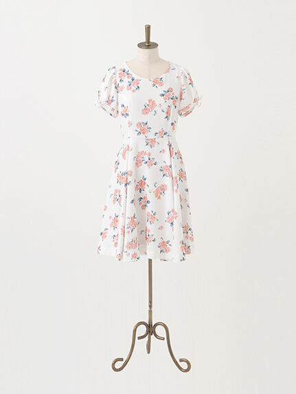 Maison de FLEUR 【sweet4月号掲載】【通販限定】フラワーリボンスリーブワンピース ￥13,824