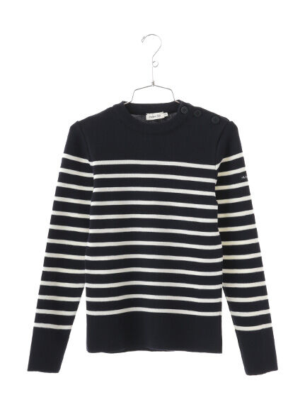 AL WN border sweater