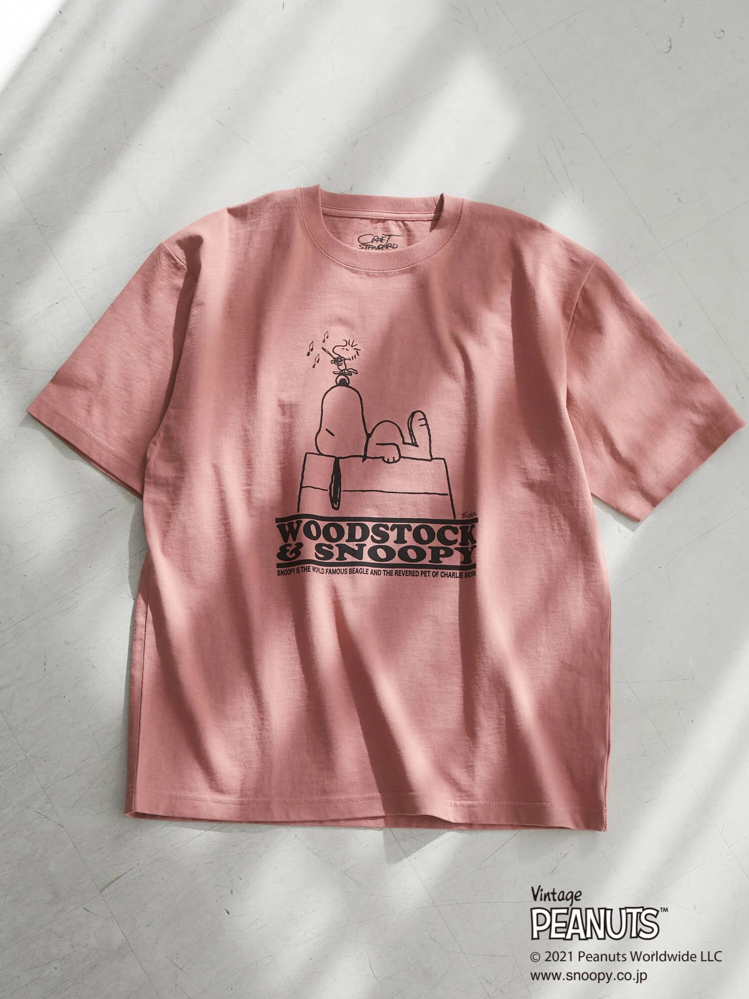 【6,000円(税込)以上のお買物で全国送料無料。】WOODSTOCK & SNOOPY TEE