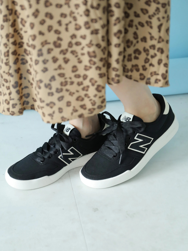 Newbalance Earth Wrt300 ブラック Earth Music Ecology アースミュージックアンドエコロジー のレディーススニーカー 1j93l6k0500 ファッション通販のstripe Club