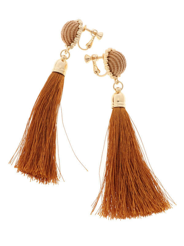 カラータッセルイヤリング キャメル グリーン Earth Music Ecology アースミュージックアンドエコロジー のレディースピアス 指輪 1d93lcj0600 ファッション通販のstripe Club