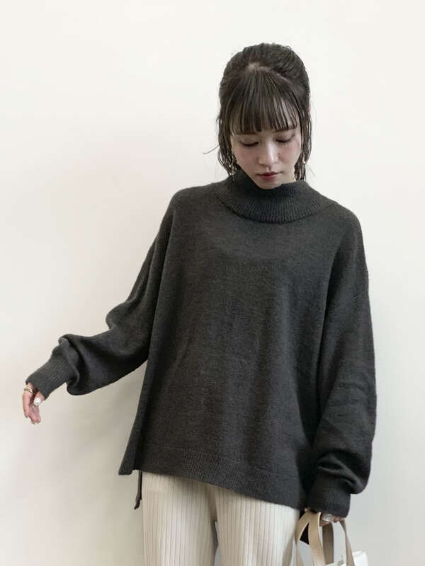 アウトレット ゆるふわハイネックニットプルオーバー アイボリー チャコールグレー ピンク ベージュ ミント ネイビー Earth Music Ecology アースミュージックアンドエコロジー のレディースニット セーター 1c97l2c1300 ファッション通販のstripe Club