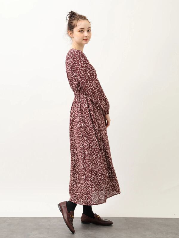 花柄エンパイアギャザーワンピース ブラック ボルドー モカ Earth Music Ecology アースミュージックアンドエコロジー のレディースワンピース 1d94l0h0300 ファッション通販のstripe Club
