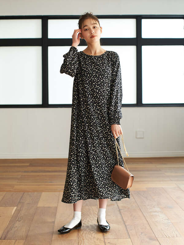 花柄プリントワンピース ブラック ボルドー ブラウン Earth Music Ecology アースミュージックアンドエコロジー のレディース ワンピース 1c97l0h00 ファッション通販のstripe Club