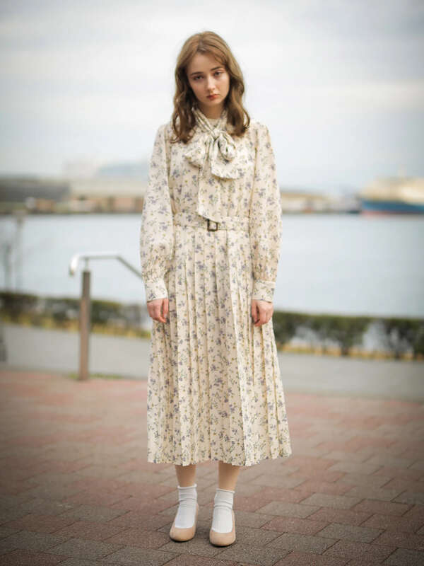 2wayボウタイワンピース ドット フラワーブラック フラワー ドットブラック Earth Music Ecology アース ミュージックアンドエコロジー のレディースワンピース 1b01l0h0400 ファッション通販のstripe Club