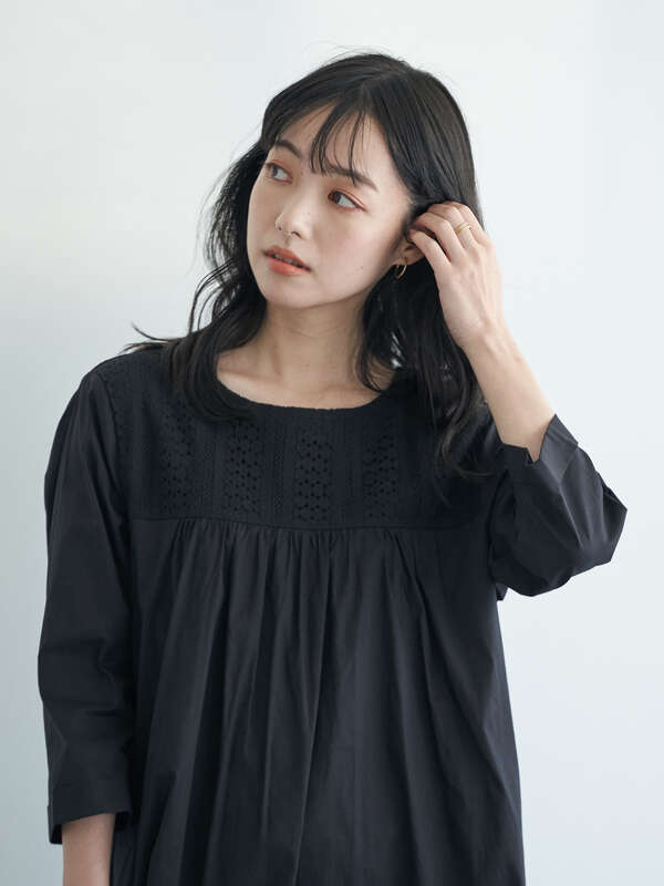 デコルテレースワンピース アイボリー ブラック グレーベージュ マスタード Earth Music Ecology アースミュージックアンドエコロジー のレディースワンピース 1c02l0h1090 ファッション通販のstripe Club