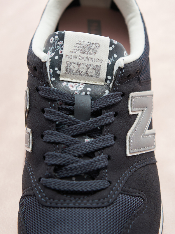 アウトレット Newbalance Earth Wl996 ネイビー Earth Music Ecology アースミュージックアンドエコロジー のレディーススニーカー 1j03l6k0100 ファッション通販のstripe Club