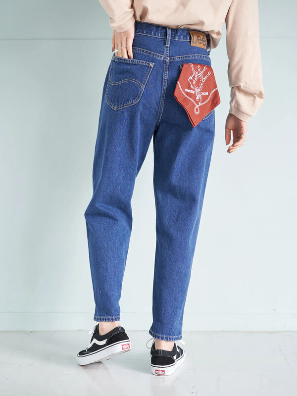 アウトレット Lee Earth テーパードデニムパンツ インディゴ ダークインディゴ Earth Music Ecology アースミュージックアンドエコロジー のレディースパンツ 1j03l0f0100 ファッション通販のstripe Club