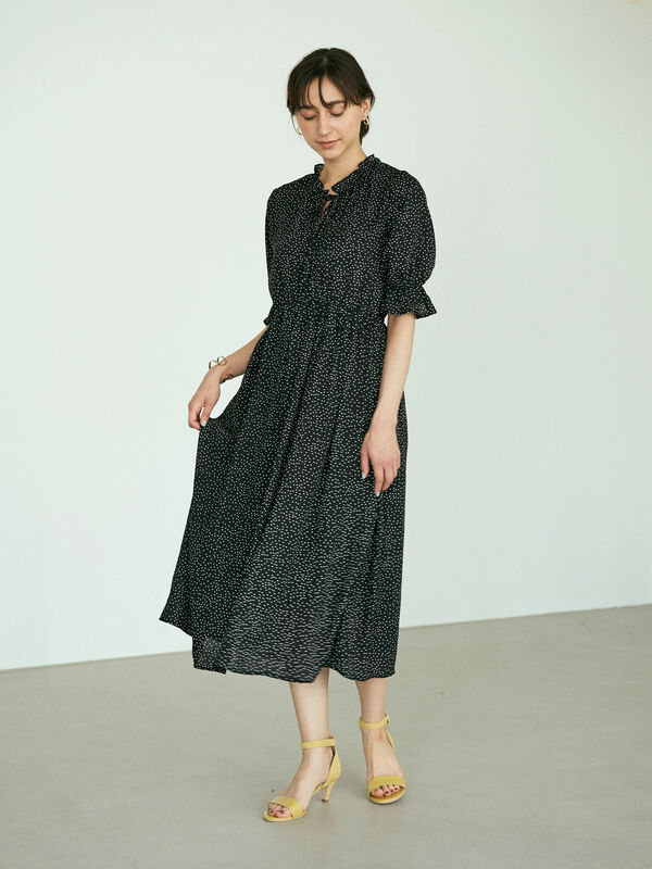 ドットネックリボンワンピース オフホワイト ブラック ミント Earth Music Ecology アース ミュージックアンドエコロジー のレディースワンピース 1b06l0h1100 ファッション通販のstripe Club