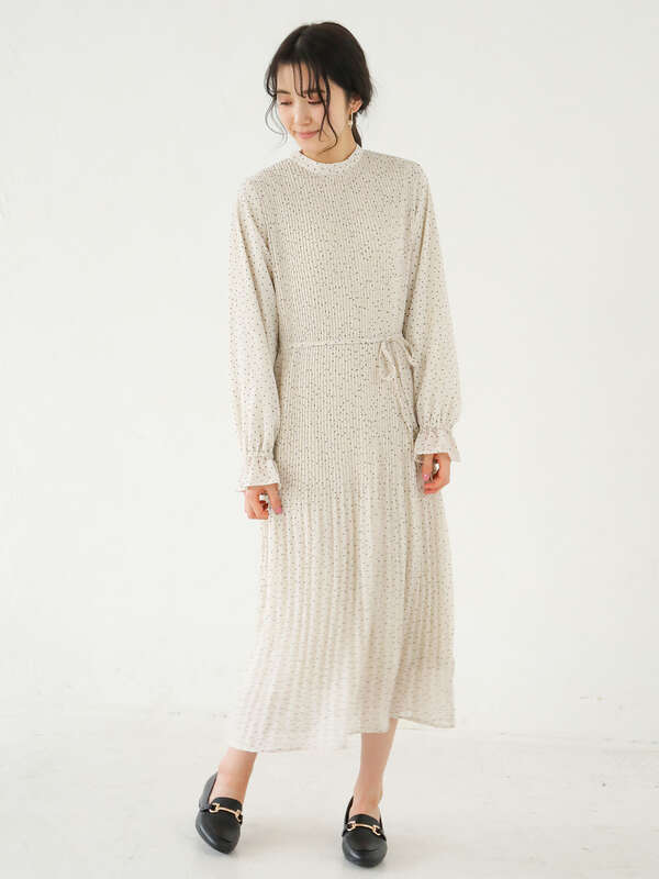 アウトレット 2wayリボン消しプリーツワンピース ブラック ラベンダー ドット ドットブラック Earth Music Ecology アースミュージックアンドエコロジー のレディースワンピース 1b11l0h0430 ファッション通販のstripe Club