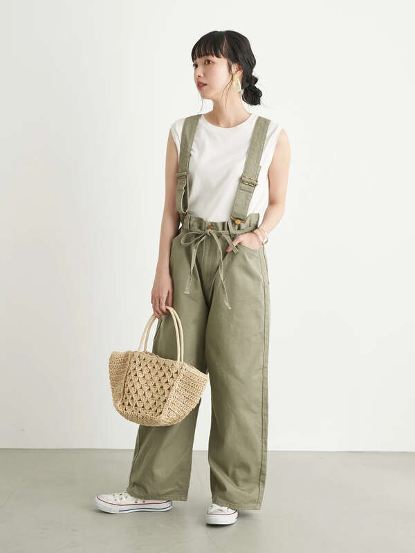 Lee Earth カラーサスペンダーパンツ アイボリー ベージュ ミント Earth Music Ecology アースミュージックアンドエコロジー のレディースパンツ 1j12l0f0100 ファッション通販のstripe Club