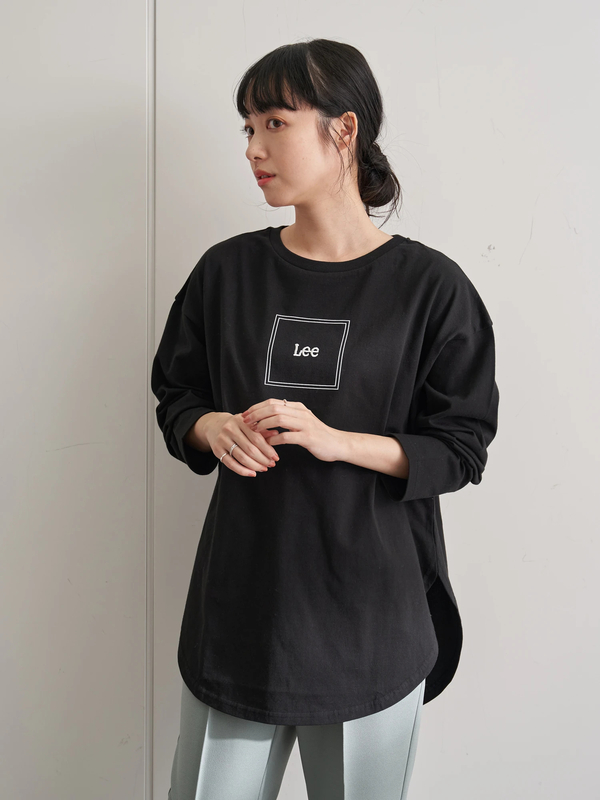 Lee Earth ロゴプリントtシャツ ホワイト ブラック Earth Music Ecology アースミュージックアンドエコロジー のレディースカットソー 1j11l1c0900 ファッション通販のstripe Club Lee Earth ロゴプリントtシャツ ホワイト ブラック Earth Music Ecology アースミュージックアンドエコロジー のレディースカットソー 1j11l1c0900 ファッション通販のstripe Club