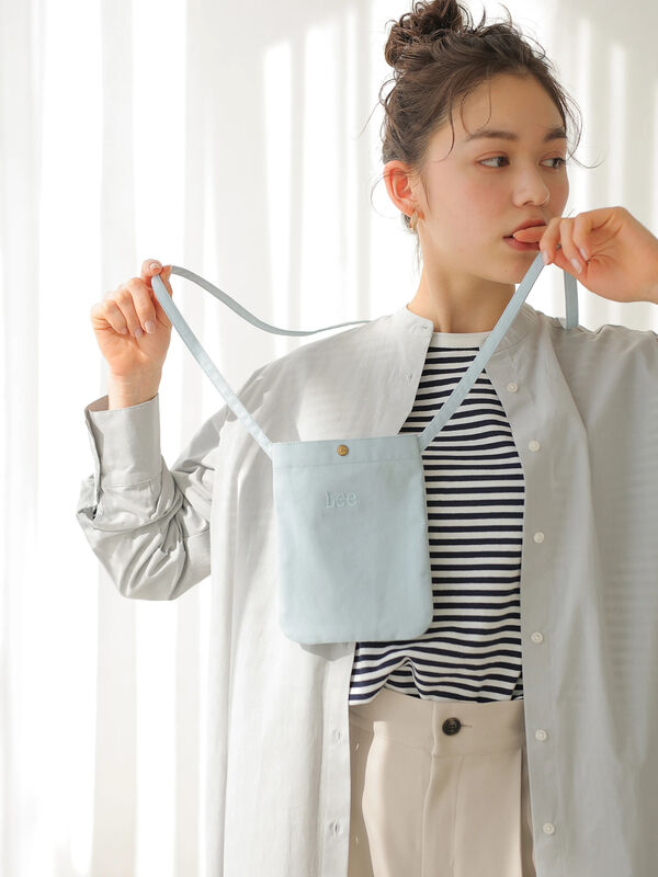 アウトレット Lee Earth ショルダーbag ブラック ベージュ サックスブルー Earth Music Ecology アースミュージックアンドエコロジー のレディースバッグ ポーチ 1j11l0j0300 ファッション通販のstripe Club