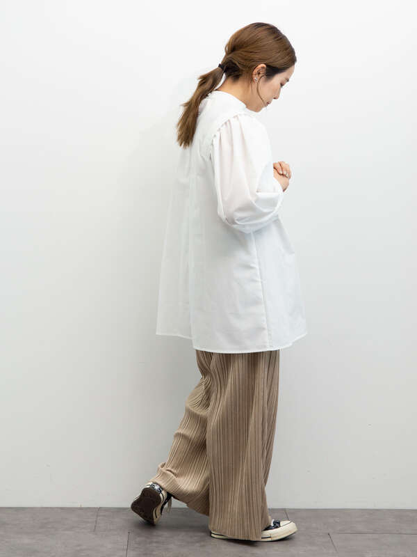 アウトレット Web限定 ショルダータックミニワンピース オフホワイト ブラック ライトベージュ Earth Music Ecology アースミュージックアンドエコロジー のレディースワンピース Ba12l0h0100 ファッション通販のstripe Club