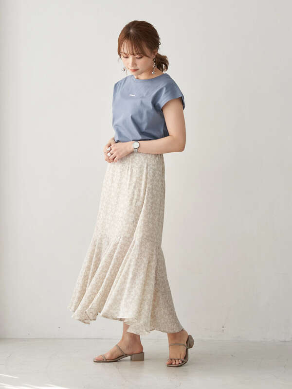 花柄切替フレアスカート アイボリー グリーン ブルー Earth Music Ecology アースミュージックアンドエコロジー のレディース スカート 1b12l0l0640 ファッション通販のstripe Club