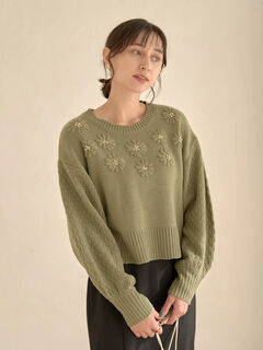 ◆ yuni ユニ 花柄 刺繍 ニット セーター クルーネック トップス