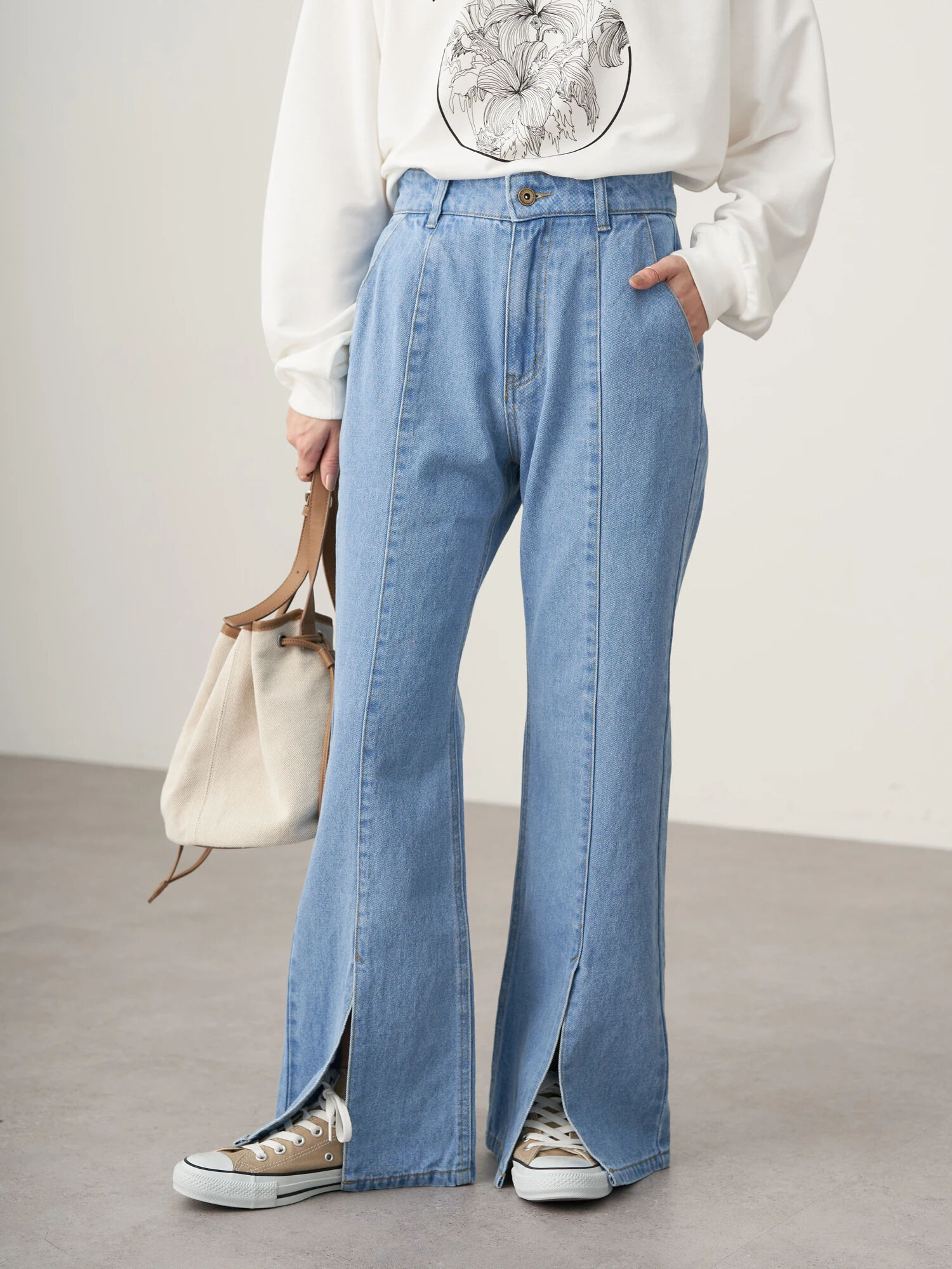 Theory Demitria Stretch Denim Jean in Indigo 