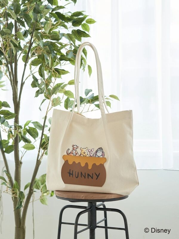 Winnie The Pooh タックトートバッグ アイボリー Earth Music Ecology アースミュージックアンドエコロジー のレディースバッグ ポーチ 1w22l0j0100 ファッション通販のstripe Club