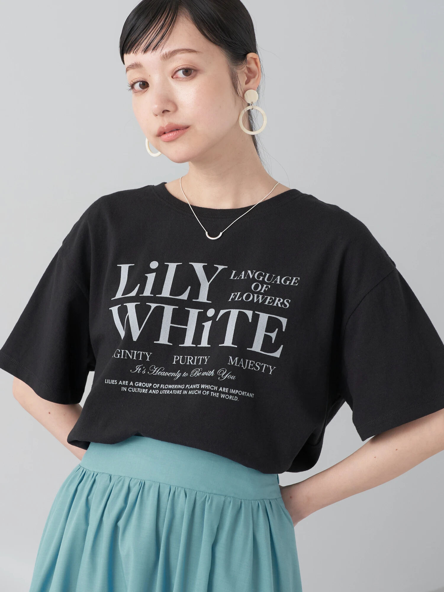 アウトレット】LiLY WHiTE Tシャツ（オフホワイト/ブラック/ピスタチオ