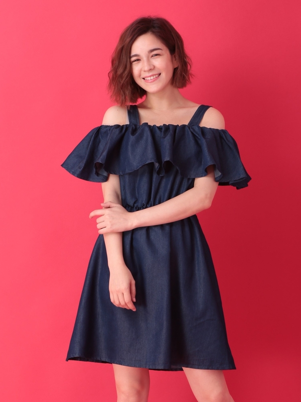アウトレット デニムオフショルダーワンピース インディゴ ライトインディゴ E Hyphen World Gallery イーハイフンワールドギャラリー のレディースワンピース 176h260 ファッション通販のstripe Club